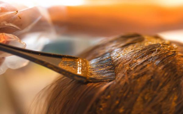 مرجع‌ پخش رنگ مو حنایی