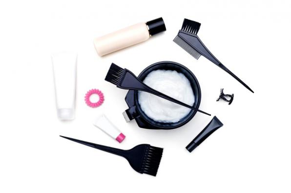 چطور رنگ مو را از روی پوست پاک کنیم؟