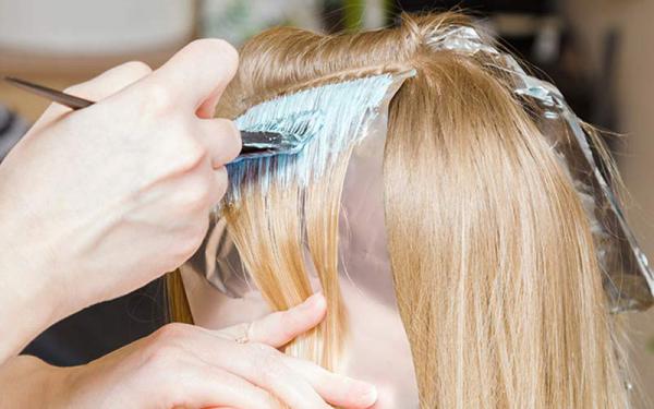 دلیل نیاز بودن دکلره برای رنگ کردن مو