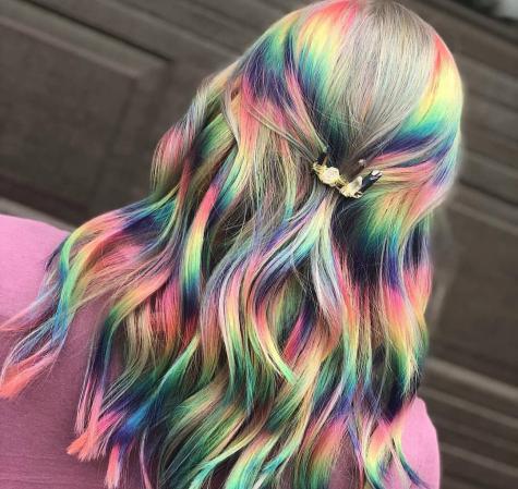 مزایا استفاده از رنگ مو فانتزی بدون دکلره